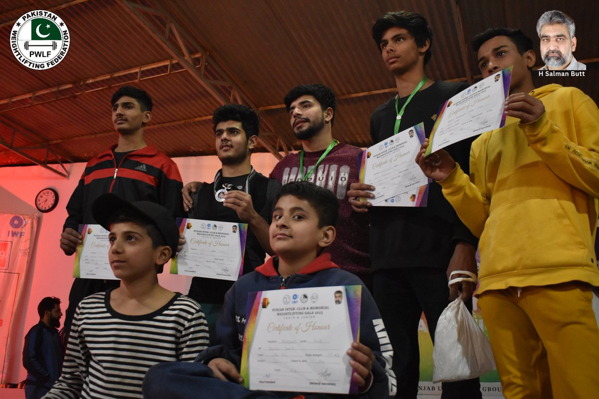 PakWLfederation's tweet photo. Some powerful clicks of Day 01 of Punjab Inter Club and Memorial Weightlifting Gala that is happening right now at Punjab university weightlifting academy Chauburji, Lahore
@SportsBoardPak @Sports_BoardPB @NOCPakistan @CMShehbaz @officialemazari @WahabViki https://t.co/9mbVHTRoyg