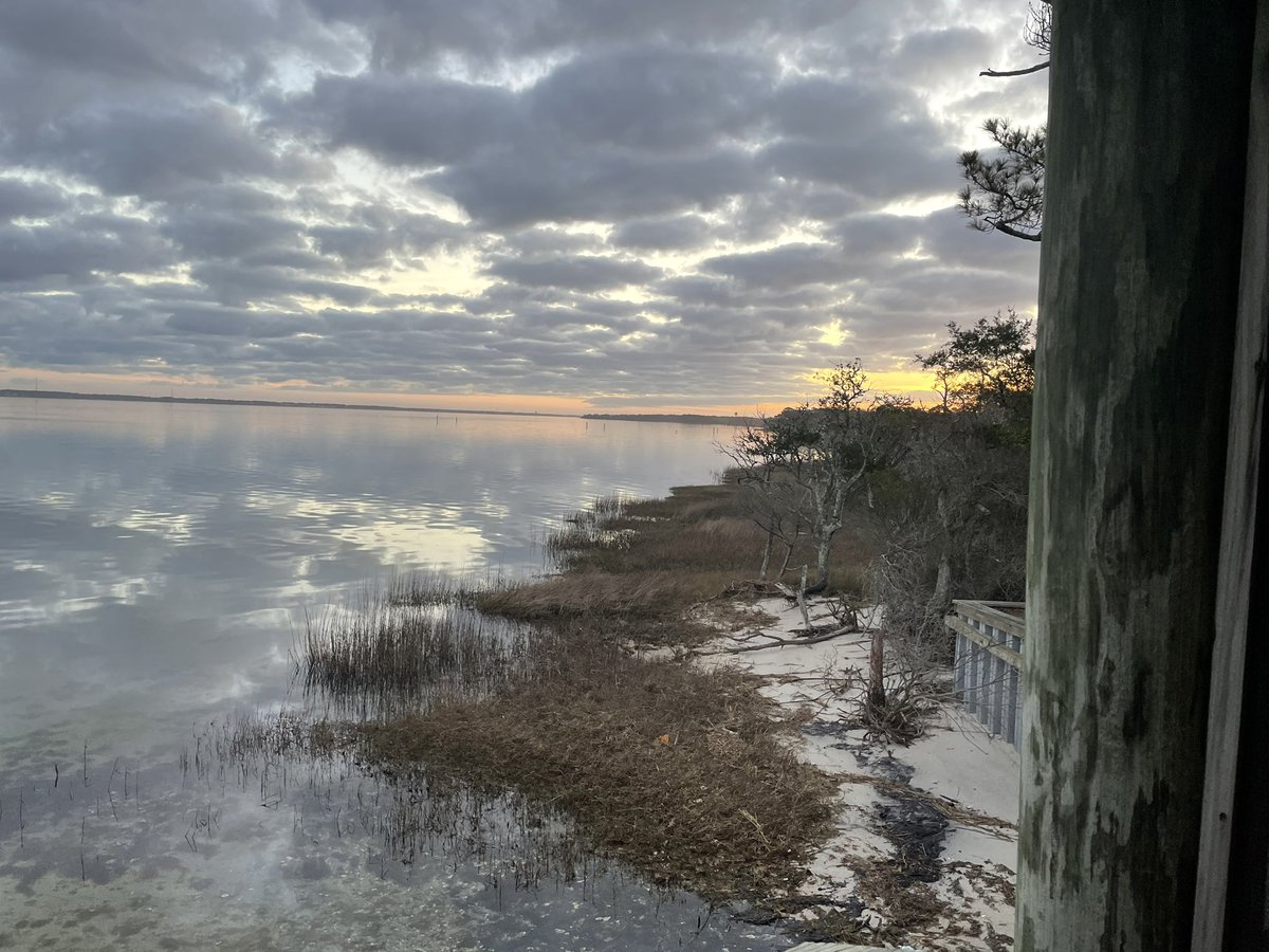 GlenwoodGator's tweet photo. Sunrise from D Cabin. It’s gonna be a great day at #SoundtoSea! https://t.co/rSdqs2c7lW