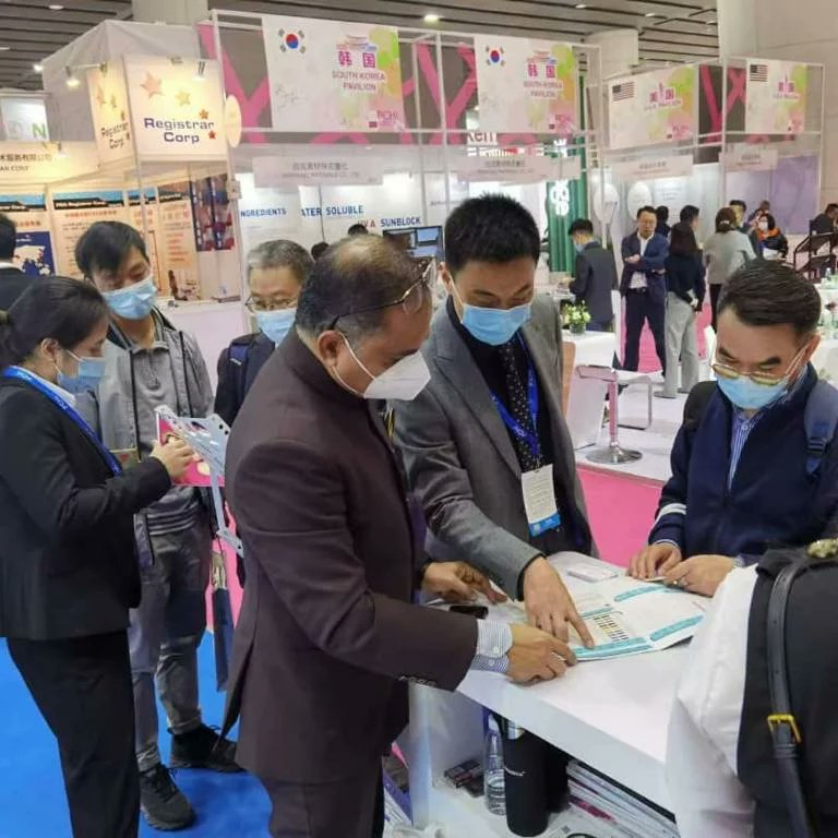 NeelikonL's tweet photo. Here's a sneak peak from the second day at our stall in PCHi, China!
Are you around? If yes, please do come say Hi! 🙂
#exhibition #neelikoncoloursglobal #dovisit #tradeshow #dyesandpigments #personalcare #homecare #comevisit #pchiexhibition #events https://t.co/iWzIqPtB02
