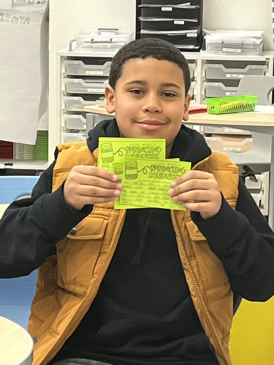 PrincipalHutton's tweet image. Staff and students at Lombard Middle School are making kindness the norm! #ZephyrPride