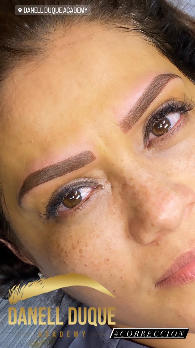 danellacademy's tweet photo. Que dices las clientas de Danell Duque?
#danellduque
#microblading
#microshading
#powderbrows https://t.co/PscWElTUry