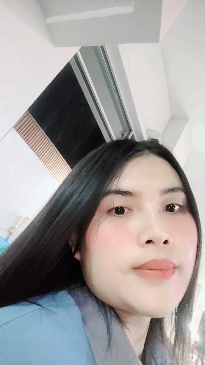 phchriyphrmphn2's tweet photo. วันหยุดไปไหนดี #นวนคร #พระอิน #พยอม https://t.co/nTXxpj0c4c