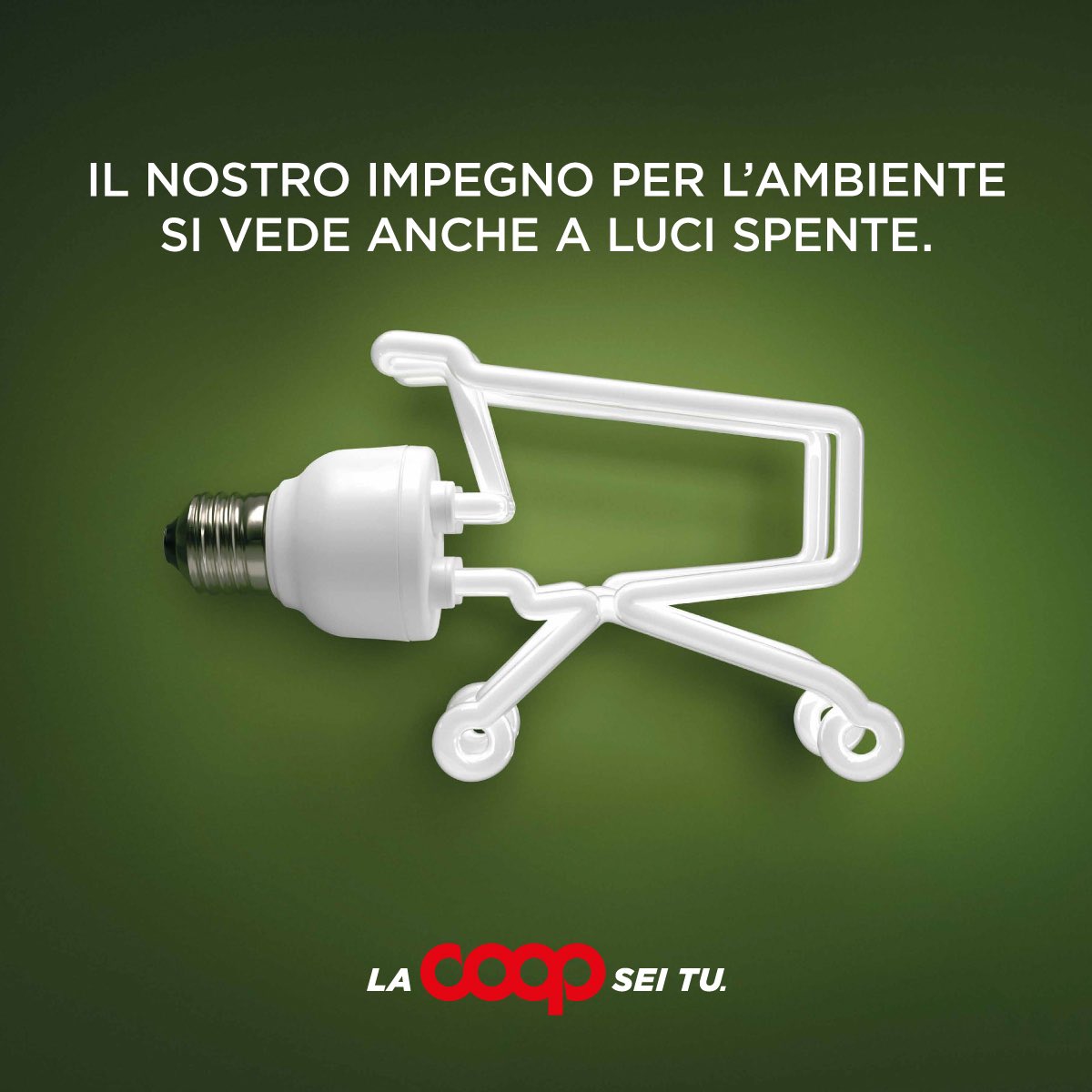 Oggi nei nostri 48 negozi spegniamo le luci per aderire a #milluminodimeno, l’iniziativa promossa da <a href="/RaiRadio2/">Rai Radio2</a> e <a href="/caterpillarrai/">Caterpillar Radio2</a> nella Giornata Nazionale del Risparmio Energetico e degli Stili di Vita Sostenibili.
Un semplice gesto per ribadire l’attenzione verso l’ambiente!