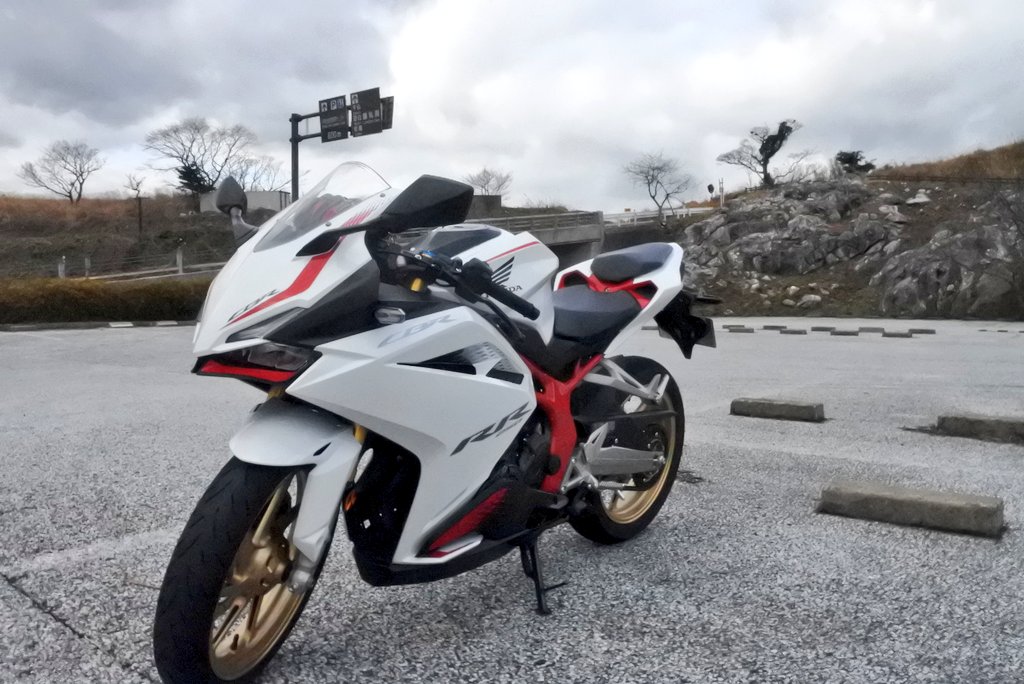 ZX25R_MSB_PFSW's tweet photo. CBR250RRを #XEAM博多 さんにてレンタル
4気筒も2気筒も
単気筒も3気筒も6気筒も0気筒(EV)も
バイクはどれも最高 https://t.co/Rtye42Ztkq