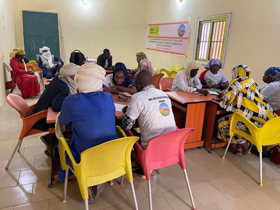 add_mali's tweet photo. GAO et ANSONGO : Atelier de renforcement des capacités des OSC sur le DIH et le DH
Les 10 et 11 novembre 2022, l’ONG ADD a renforcé les capacités des OSC des cercles de Gao et d’Ansongo sur le Droit international humanitaire et Droit de l’homme.
Site web : https://t.co/hPndQcsfxv https://t.co/xii2F1W5vL