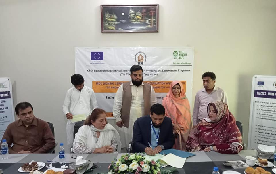 ThardeepOrg's tweet photo. Feb 16, #Hyderabd #TRDP signed MOU with #HunarFoundation and #zabtec for imparting six month's technical and vocational training to 240 youth selected from Hyderabad under CSO BRIDGE Program.This program is supported and funded by #welthungerhilfe and- https://t.co/rgvfa1Vgl9
