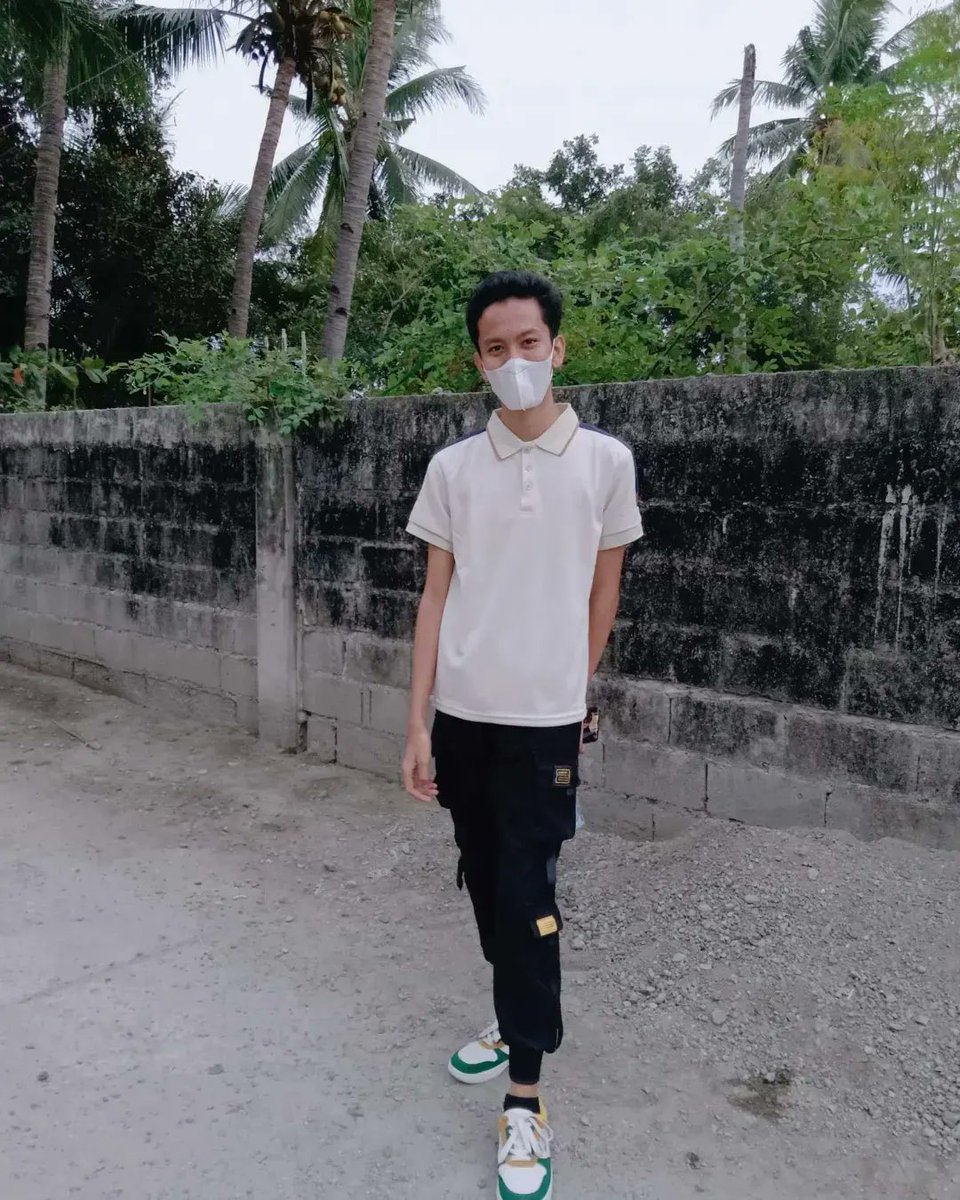 ochymsemaj_01's tweet photo. Una yung kay MIMIYUUUH po tandang tanda ko pa po yung final advice niya na kahit anong sabihin ng mga tao wag mo nalang silang pansinin LIFE IS TOO SHORT TO PLEASE EVERYBODY JUST DO YOUR THING AS LONG AS YOU REPRESENT WHO YOU ARE.
#LazadaPH
#LazLivePlusPH
#AddSkillsToLife (1/4) https://t.co/TuGa9Zaa2V