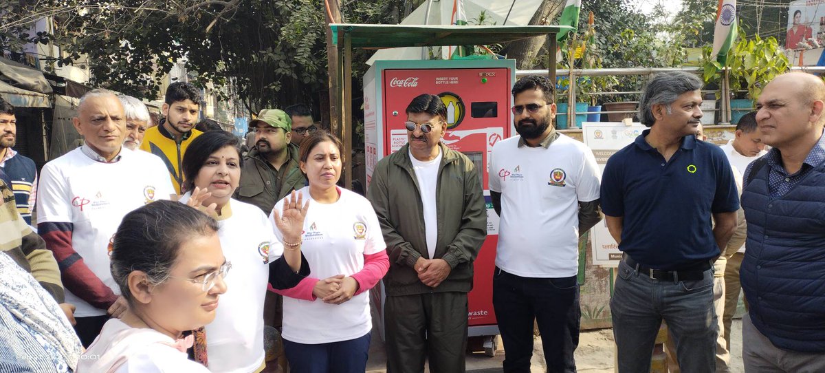 DC Sdmc Inaugurating Biocrux RVMD  in Malviya nagar.