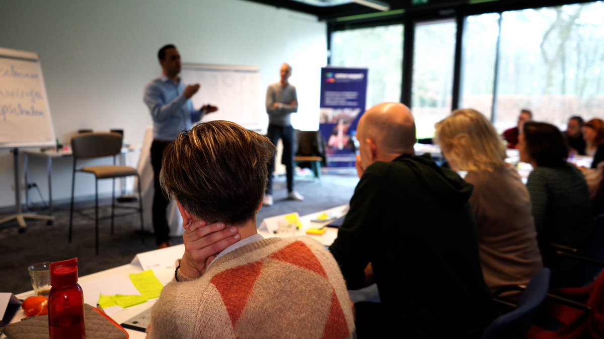 Farid_Darkaoui's tweet photo. Het was een fantastische editie van de 👉👉 #Impact #Ondernemers #Challenge. Met een mooie groep van 15 ondernemers die ook een bijdrage willen leveren aan een betere wereld. Onze #ScalingUpWeekend werd gewaardeerd op 8,83 en de trainers op 9,14 🙏✨. https://t.co/nOJ7bESdmJ
