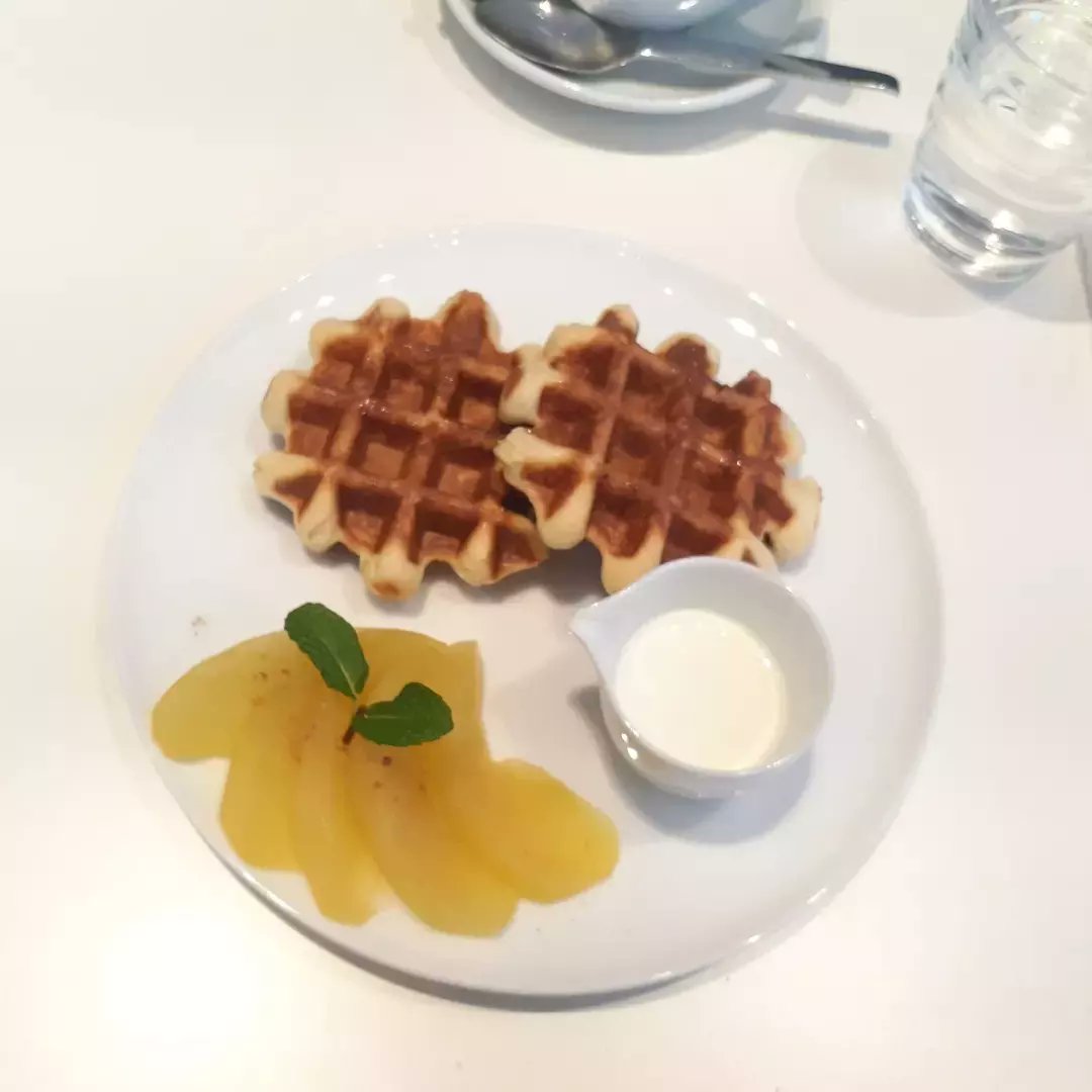 2kdmwHwt7XyXMai's tweet image. 2023シーズン2月16日
何回も⁉️よく⁉️通っているが中にゎ入ったことのないcufe noyieに行ってワッフル食べてきました🙋
前から気にゎなってたお店😅
母と行ったから今度１人で行こう⤴️
＃cufe noyie