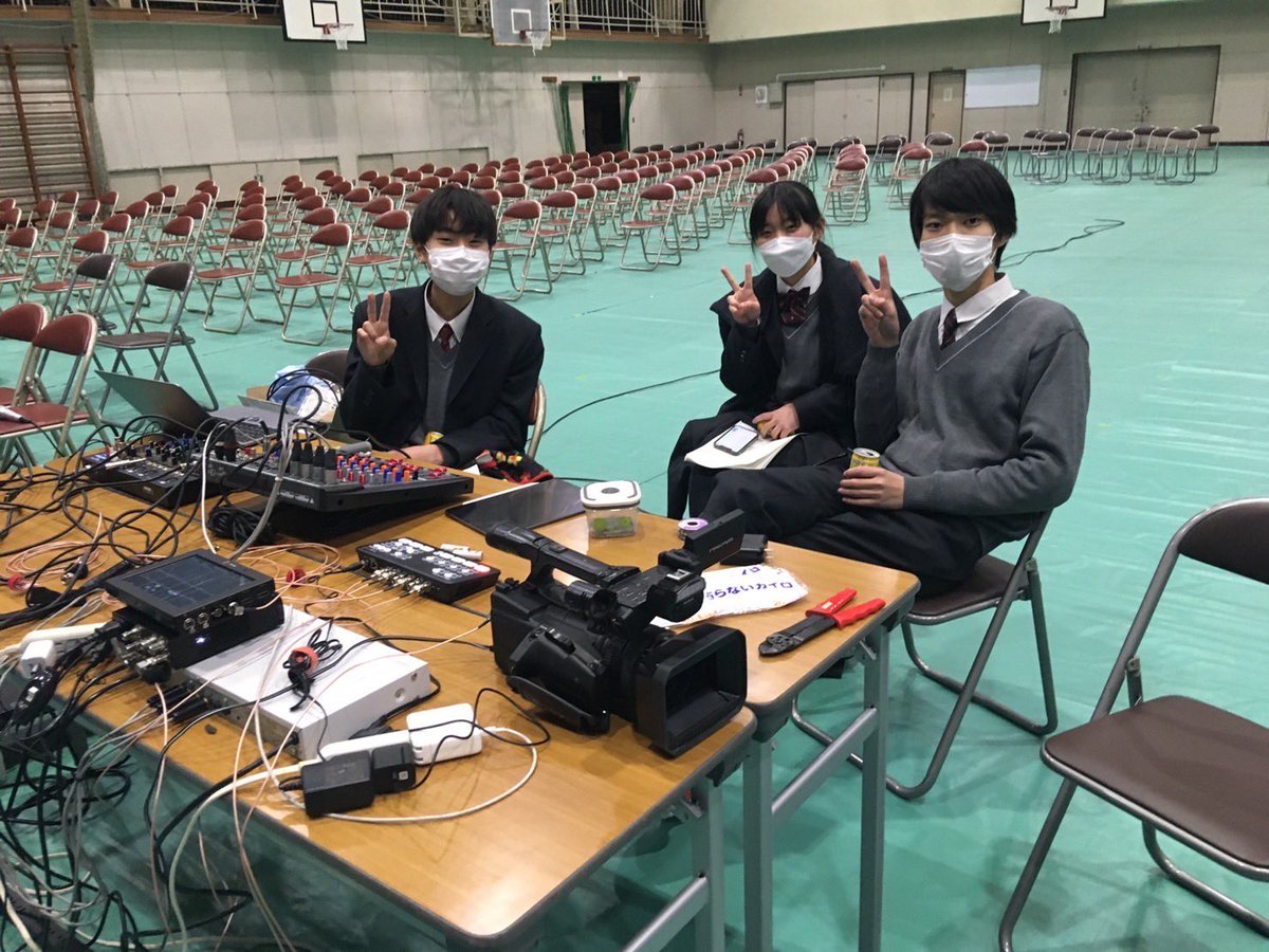 mirai_ADM's tweet photo. 昨日、未来TEDのリハーサルが行われました。本番は明日です！発表者の方々はどんな探究をこれまでしてきたのでしょうか！？
皆さんの堂々とした素晴らしい発表を楽しみましょう！ https://t.co/eFogMBh9Av