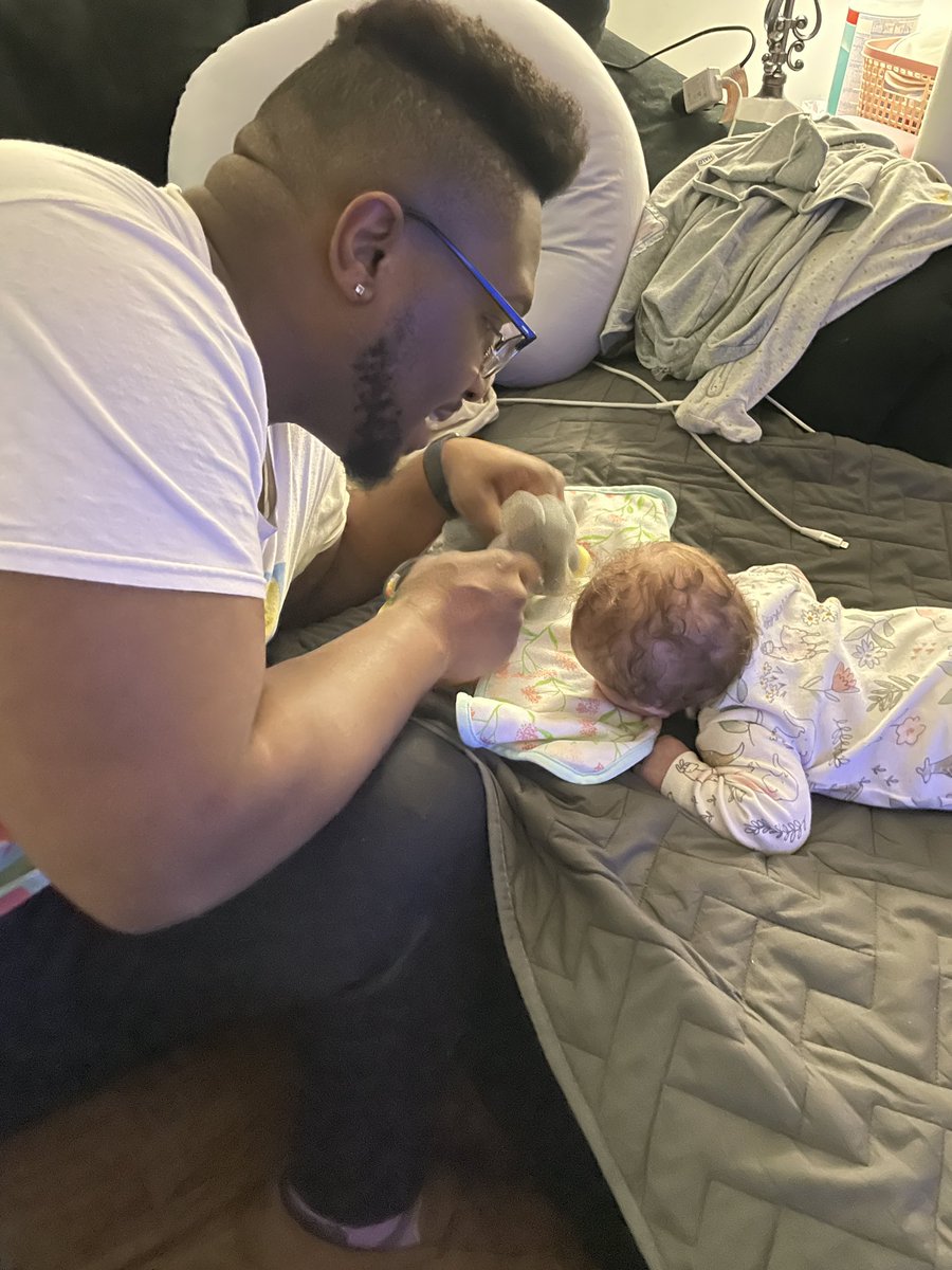 cheyoxox's tweet photo. The family foundation we’ve built for our daughter is of its purest form. I pray we are continuously blessed with a love so communicable, that no weapon formed against us shall prosper. @DoctorDae_ https://t.co/WbUmsBDCHW