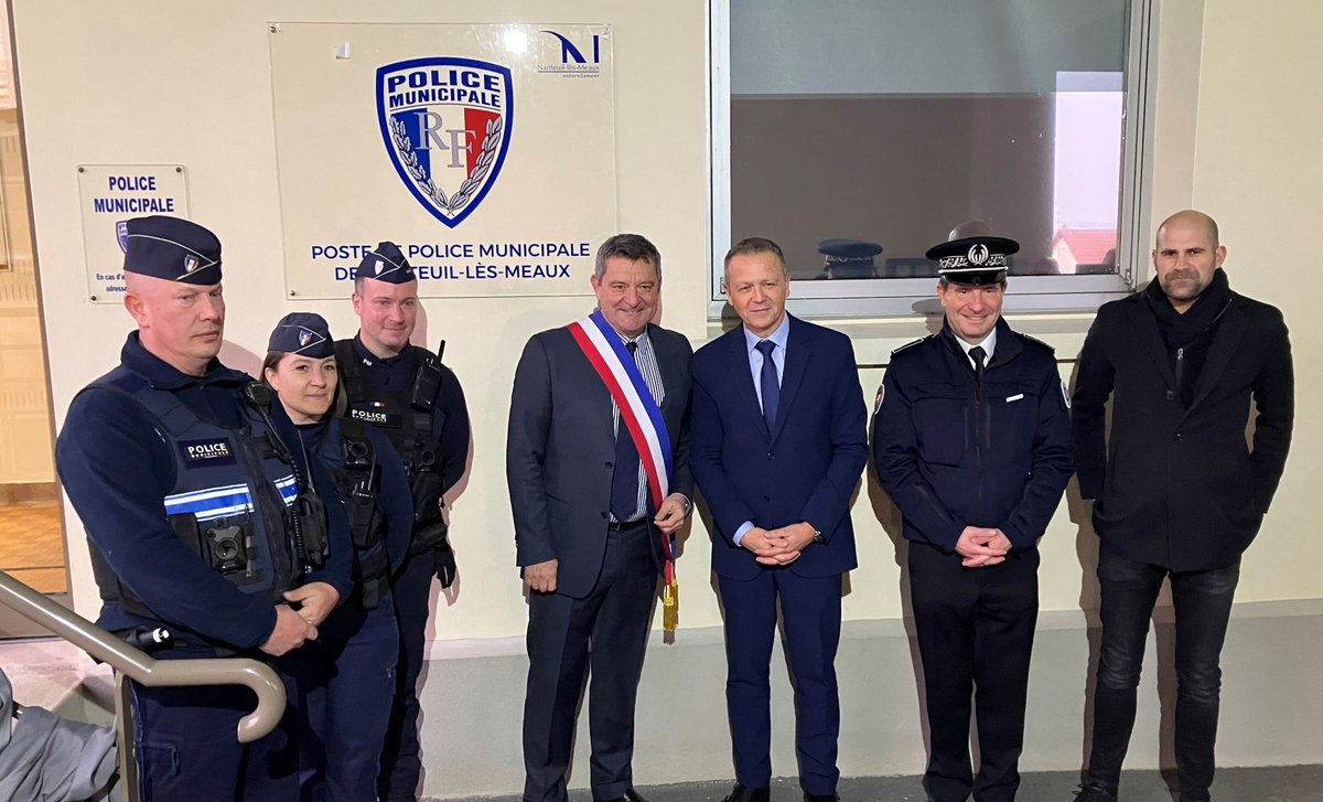 #inauguration

À #NanteuillèsMeaux, le vice-président <a href="/C_Robache/">Christian Robache</a> &amp; le <a href="/Prefet77/">Préfet de Seine-et-Marne</a> assistaient à l'inauguration d'un poste de Police :
➡️Nouveaux locaux
➡️Modernisation des équipements 

👉Cela s’inscrit dans la stratégie du "Bouclier de sécurité" voulue par le <a href="/Departement77/">Seine-et-Marne</a>
