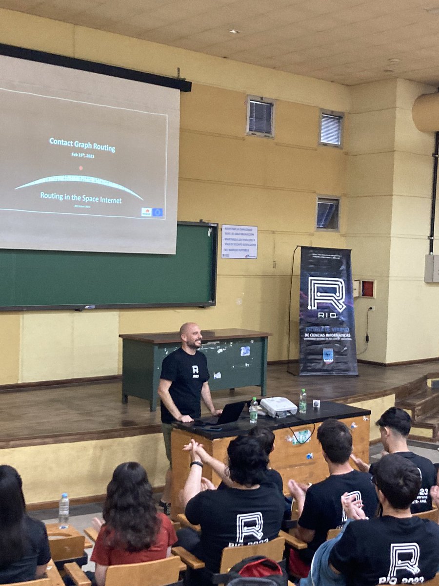 “Enrutamiento en la Internet Espacial”

<a href="/TotinFraire/">Juan Fraire</a> <a href="/escuelaRio/">RIO 2025</a> 
#rio2023