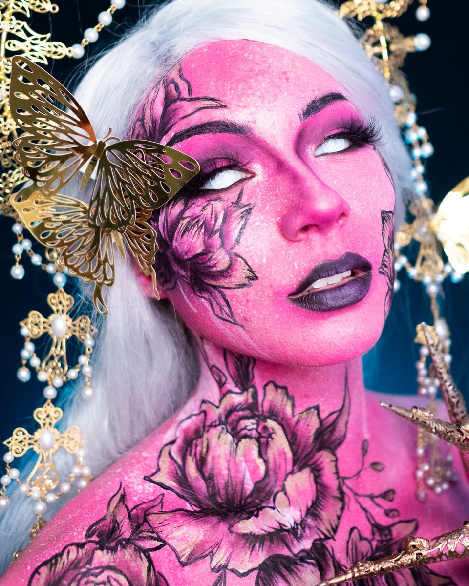 MCroft07's tweet image. Birth Flower Series 🌺

January 🌺 Carnations