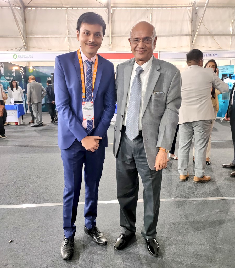 ADBANNA18's tweet photo. With Padma Shree Dr. J M Vyas Sir, Hon'ble Vice Chancellor, National Forensic Sciences University. #AIFSC #forensics https://t.co/76j79hZ3KV