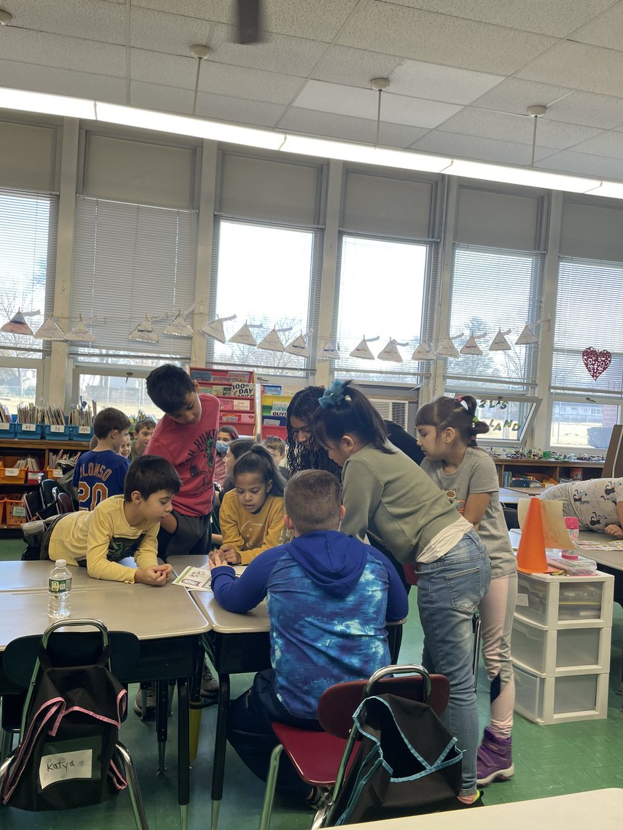 LabrosseKristy's tweet image. Thank you @NewMilfordHS_NJ for bring the BUDDY program to 2L. We learned so much and enjoyed meeting our new high school buddies. #NMUKNIGHT @NMGibbs_NJ
