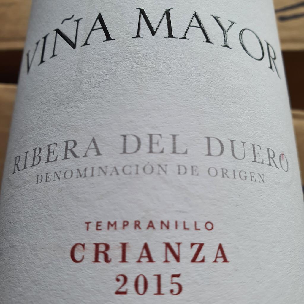Reach for  the Ribera del Duero...
The Viña Mayor Crianza 2015 has had 12 months in oak and is 100% tempranillo 
This wine is elegant with loads of red fruit character and layered hints of spice, coffee and cedar.
 #ReachForTheRiberaDelDuero @doriberadelduero