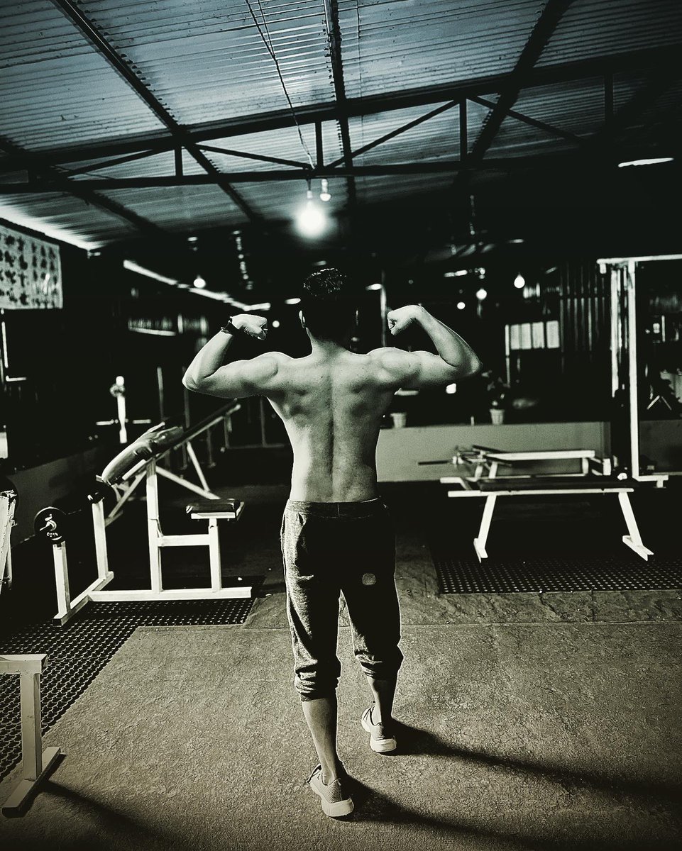 Bau_saB's tweet photo. He is he
Anyhow भुँडी घटाउ on progress ☺️☺️

#gym #fitness #6thmonth https://t.co/NWAELz7gh3