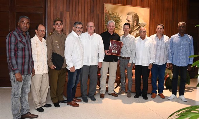 La ciencia cubana no deja d sorprendernos con su iniciativa creadora, esta vez con el proyecto d prótesis parcial d cadera, en alianza con la UIM y un TPCP, muestra además d un verdadero encadenamiento productivo. Felicidades #Cuba!!!!!
#MejorEsPosible