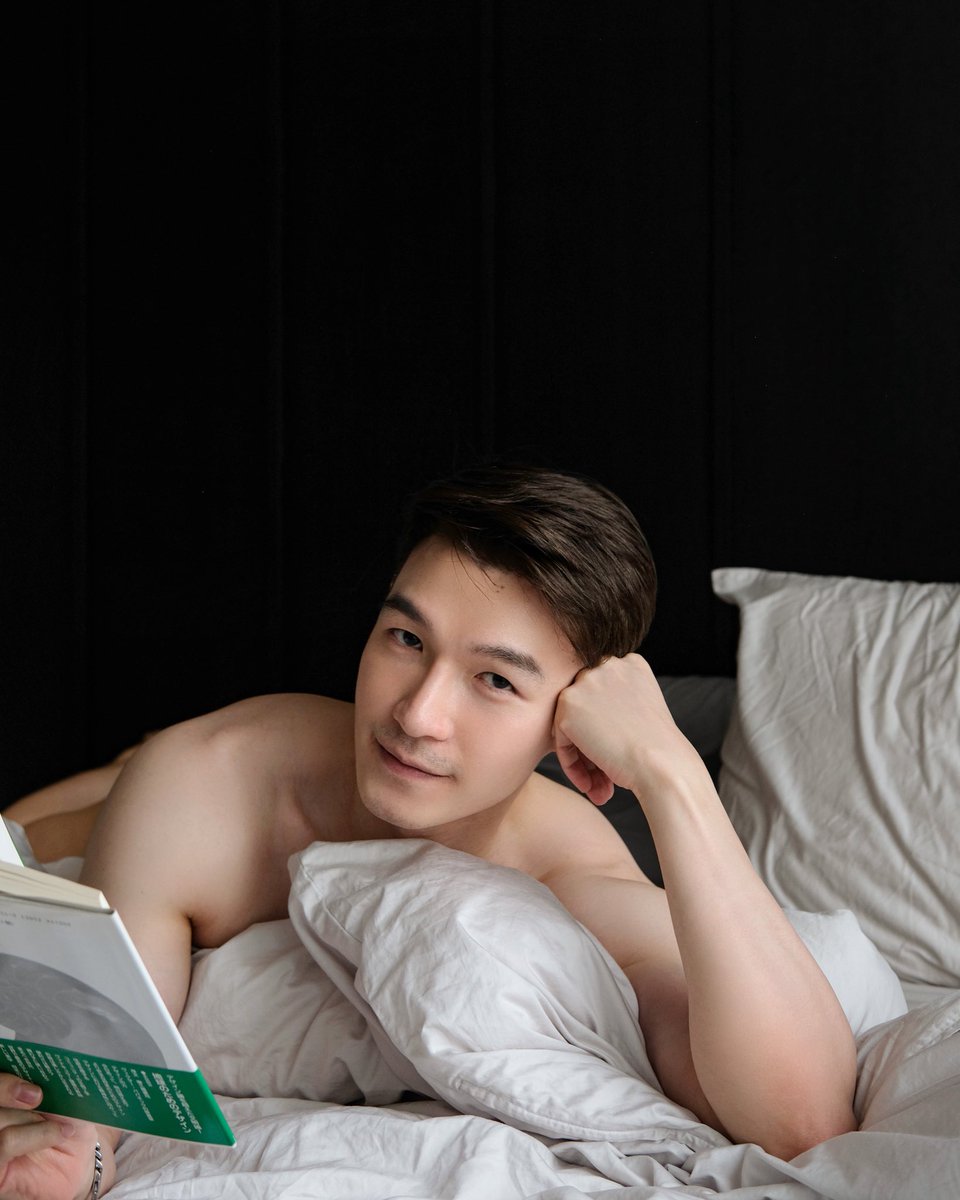 ohmnate's tweet image. เหลือไม่กี่รูปละ พี่บาสถ่ายดี๊ดี
@ksabsabb #basshot