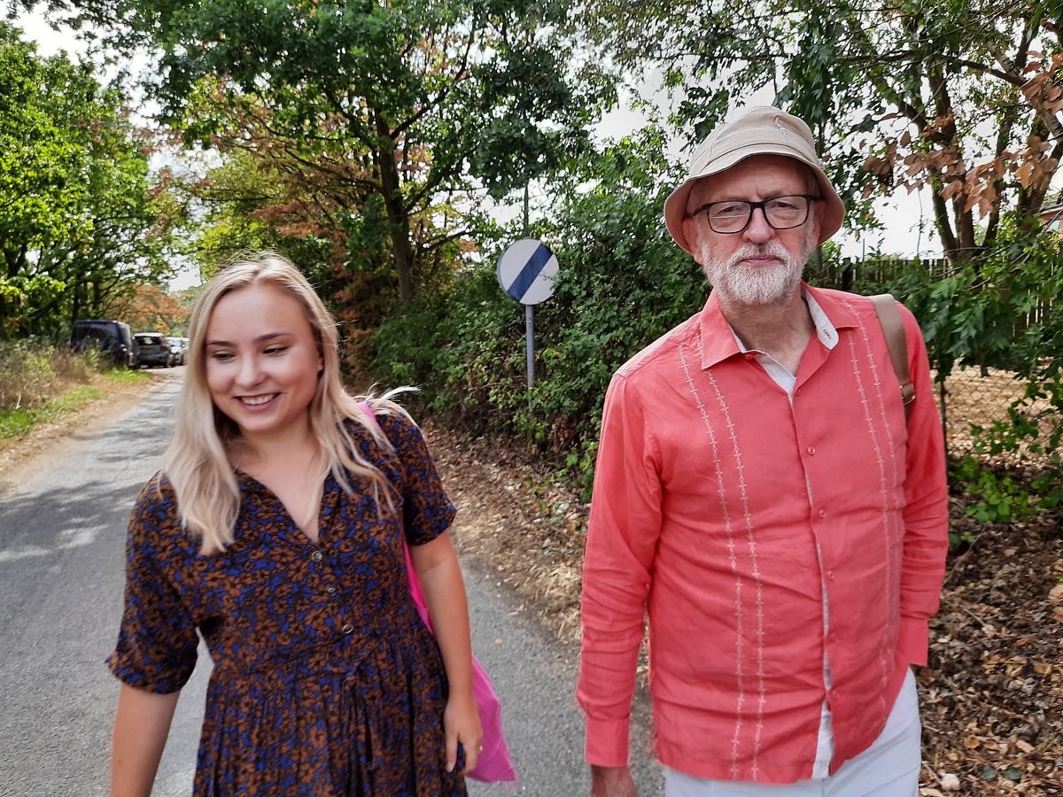 Jess Barnard tweet media