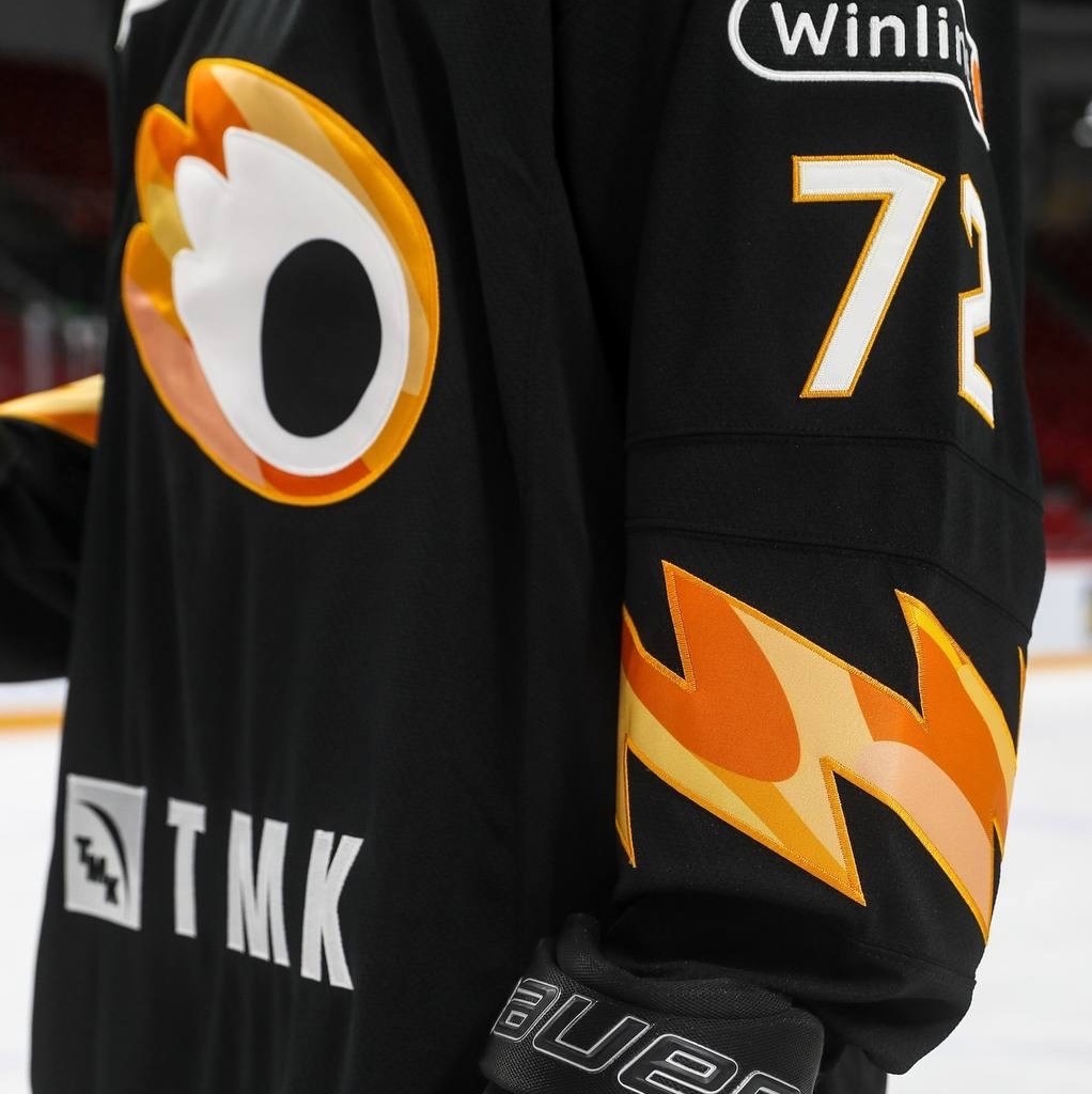 ☄ Traktor to celebrate the 10-year anniversary of the Chelyabinsk meteor with special jerseys.