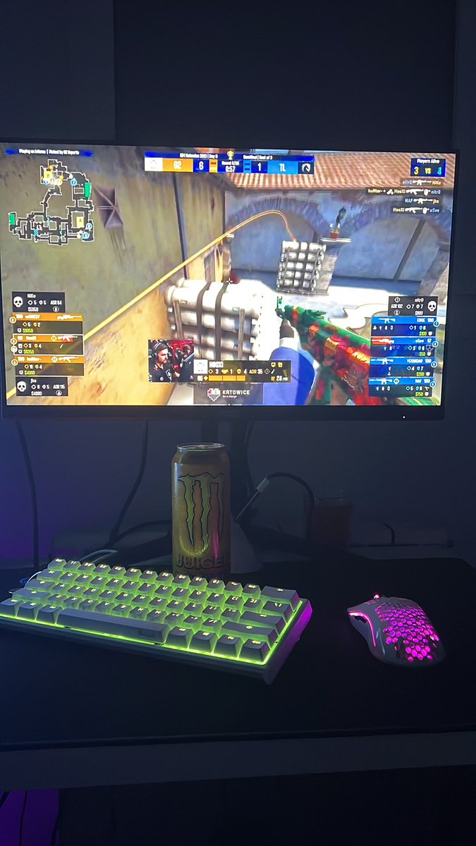 Bro thinks he’s <a href="/satsdart/">satsdart</a> 🤣🤣🤣