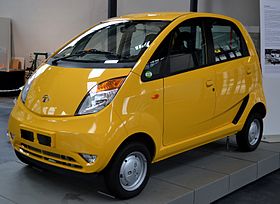 そういや2010年前後にインドで「超低額車」のブームが起き、タタ・ナノを筆頭にわんさと「激安車」が作られた訳だが、鈴木社長は「非現実的」と相手にしなかった。当時は批判されたけど、結局ブームはあっという間に息切れ。全て消え去った。 