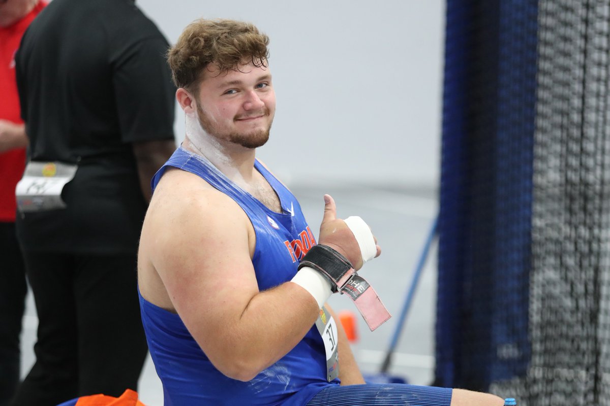 Logan Montgomery takes 🥇 and breaks the facility record in the men's shot put (17.37m/57’)

#GoGators 🐊