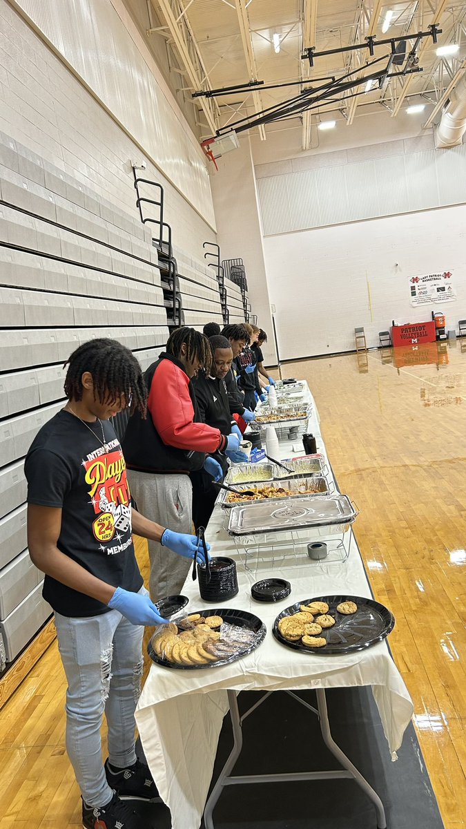 Goose Creek Memorial Boys Basketball tweet media