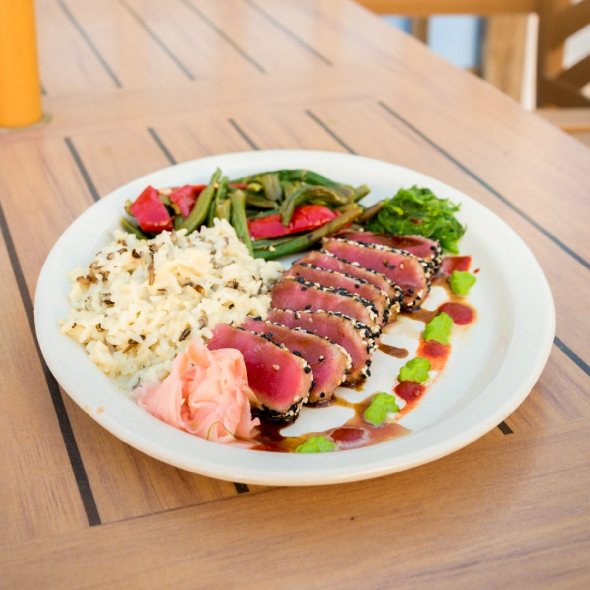 With so many menu items to choose from, there's something for everyone! Whether it was our seared ahi tuna or lobster roll, what was the last thing you ordered at our place?