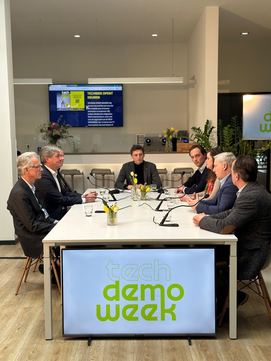 Demoweek's tweet image. TECH Demoweek opent online alvast de deuren!
Tim Wentink van @MetaalNieuws opent met @Bendertechniek , @CELLRO_&apos;, @DMG, @DormerPramet, @DymatoBV, @HEIDENHAIN en @Mitutoyo Benelux online alvast de deuren! 
Bekijk hier de online kick-off: demoweek.nl/livestream/ 
#innovatie #kennis