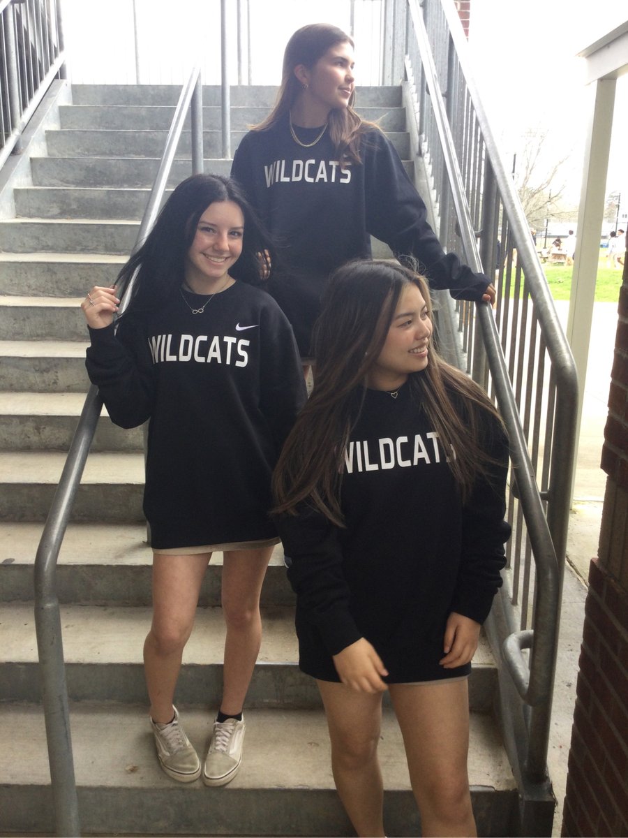 greenandwhiteco's tweet photo. New Nike Wildcats Crewneck! 💚💛🤍‼️Order it online or come stop by The Green and White Cookie Site 
https://t.co/as6KY6iSKM https://t.co/zJy7E0Sg5H