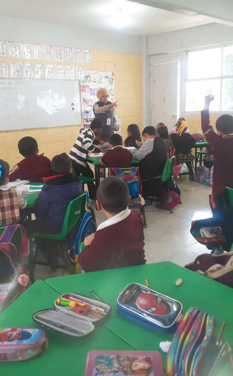 DianaStephanyLG's tweet photo. ¡Excelente #jueves!Llevamos a cabo la plática ABC de los #DerechosHumanos en la Primaria Federal Gabriela Mistral, col. Ex Hacienda del Pedregal, con un hermoso grupo participativo que nos demostró el interés de nuestros #humanitos en los #derechos
#AtizapánProtegiendoTusDerechos https://t.co/gfWyXfDlYe