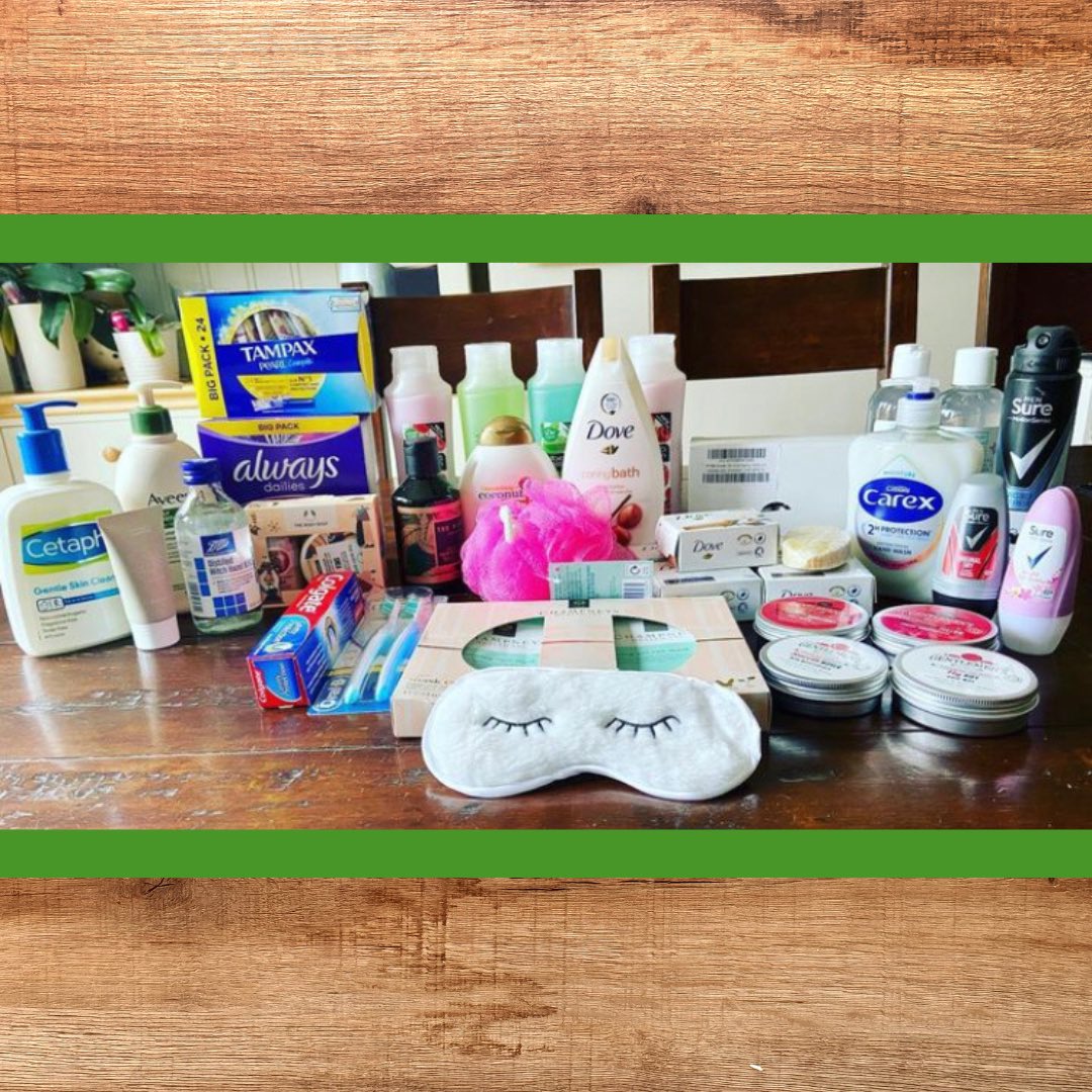 RichmondScheme's tweet image. Repost @thehygienebank Twickenham
💛
We would like to say a huge thank you to friends of one our volunteers, @katemum60, for this generous donation of much-needed toiletries.
We love how they’ve included products for men too. 
THANK YOU so much 😊