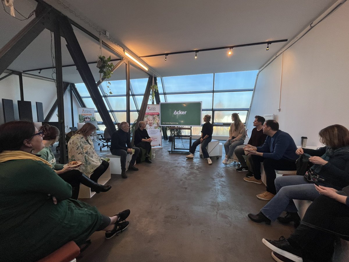 SIConnectUK's tweet photo. Our final day in Berlin and the study visit was a busy one! In the morning we visited the HQ of @AckerCommunity to learn about the wonderful work they are doing on #foodappreciation through #vegetablecultivation https://t.co/bx5hTcXPy2