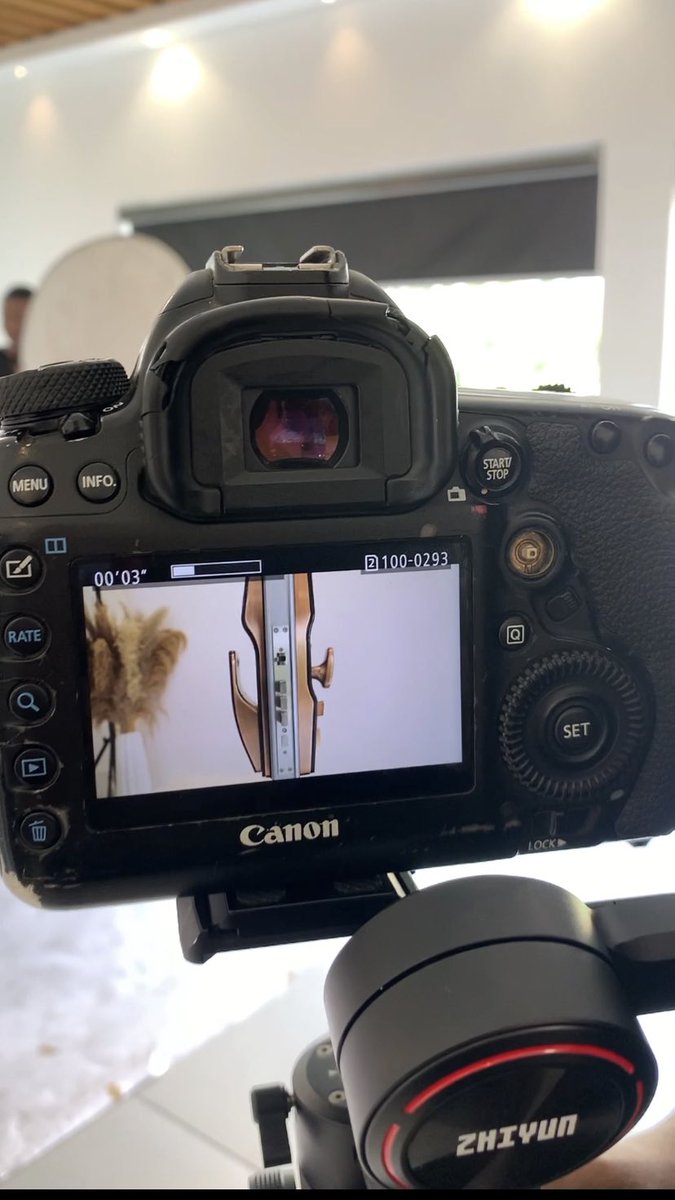 leora_ng's tweet photo. BTS 3 shoots in one week

https://t.co/ItiTCyNOmg

#leoranigeria #adagency https://t.co/v4Ze6FOK18