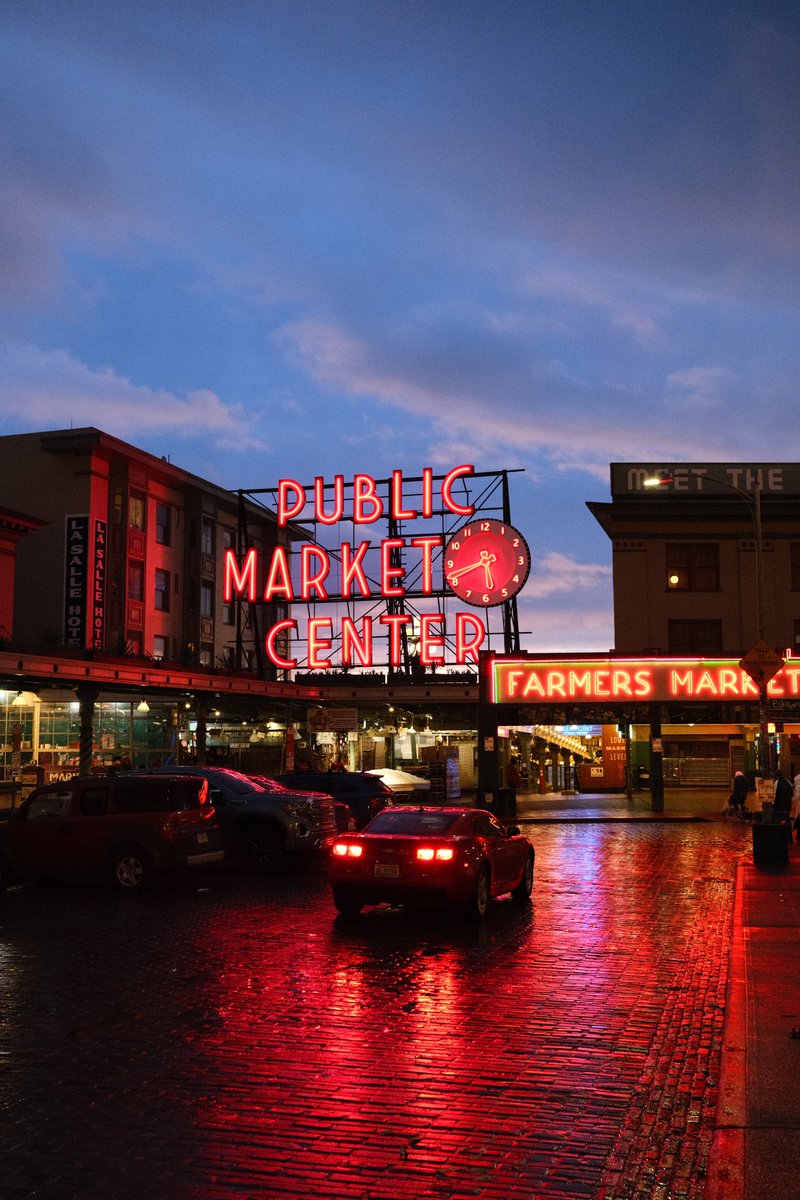 Gensen__D's tweet photo. favorite seattle flicks pt.1 https://t.co/qiTFe9JckF