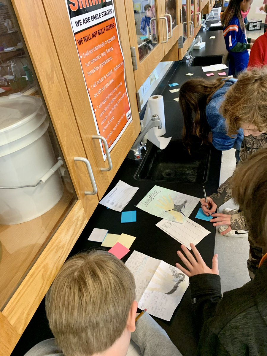 SMMHSEagles's tweet image. #MSscience Wow! Look at the assignment (last photo) these 7th grade scientists in Ms. Horn’s class had to do recently. #Biomaterials 🫁 ♥️🩸✋
#biomedicalengineering 🙌 #SMMHSsoars