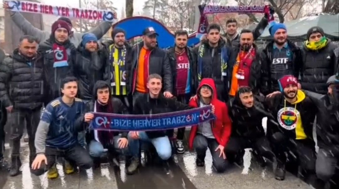 Bugün günlerden
#BizeHerYerTrabzon
#OmuzOmuza ❤️💙