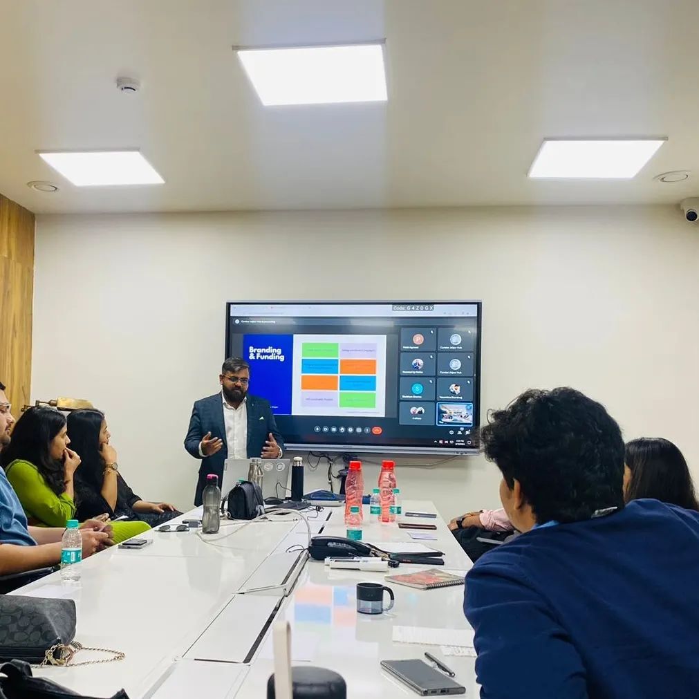 Pitching up ideas, plans and visions to build this community to be bigger and better .

For new leadership board.
Eyes onn
Ideas on mind
Action planning ...

#shapers #shapersmeet #globalshaperscommunity #globalshapers #sdgs #sharing #leadership instagr.am/p/Cou0nQPBE8T/