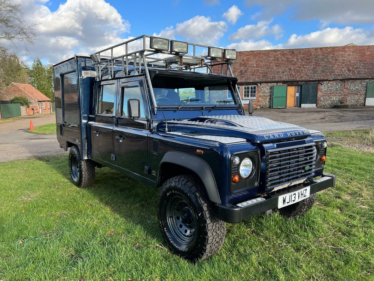 LAND ROVER DEFENDER 130 2.2 TDCi DOUBLE CAB BOX CAMPER TIPPER CONVERSION LOW MILES EXCELLENT CONDITION FOR YEAR
defender-landrover.co.uk/2023/02/land-r…