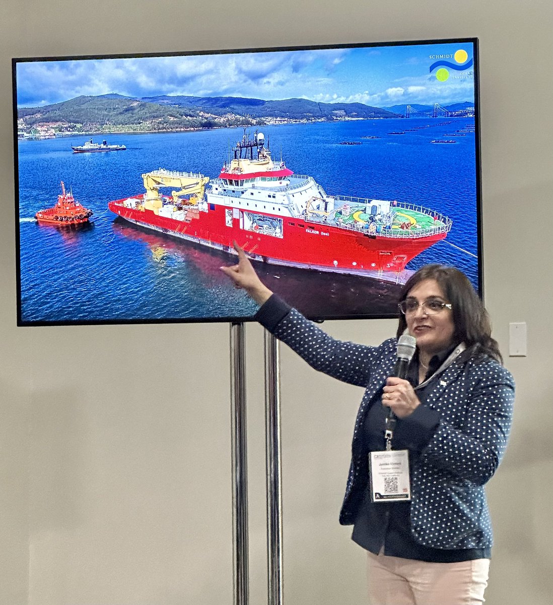 seabed2030's tweet image. The @SchmidtOcean team are key @seabed2030 partners, here’s @JyovianStorm & colleague introducing #Falkor(too) at @OceanologyIntl #OiAmericas - bids for seatime open, see 3rd photo for which ocean basin she’ll be sailing over coming years.
@UNOceanDecade #hydrospatial