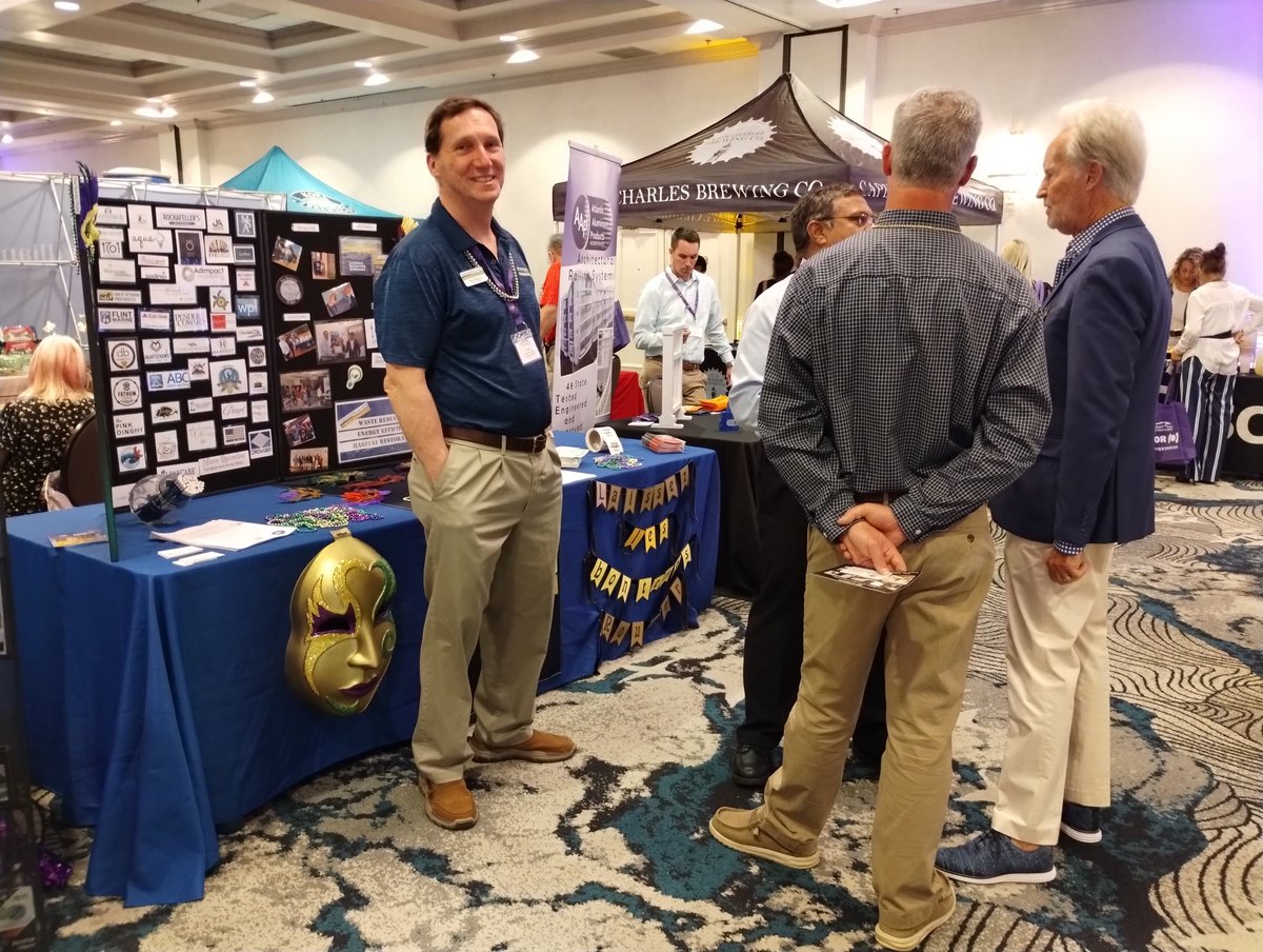 LRNow met with some great businesses and individuals at the Mardi Gras themed, 2023 Coastal Virginia Hospitality Expo yesterday. It's always a treat to meet with business owners interested interested in sustainability and our Pearl Business program! lynnhavenrivernow.org/business-peopl…