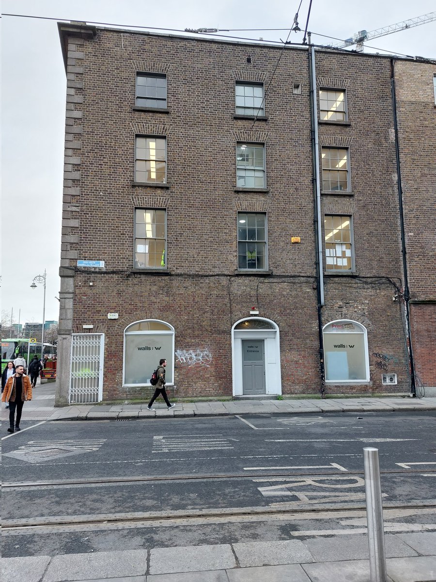 Good to see refurbishment and tasteful restoration. God knows, Hawkins Street Dublin needs it. One small win in a Tsunami of dereliction and vacant properties. #DerelictIreland @frank_oconnor https://t.co/XPMdbdDQ63