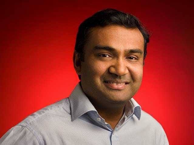 TopTechNGadgets's tweet photo. La CEO de #YouTube, #SusanWojcicki, renuncia después de 9 años.

El indio-estadounidense #NealMohan es el nuevo director ejecutivo (CEO) del servicio de videos online. https://t.co/QgGkcp8Fk9