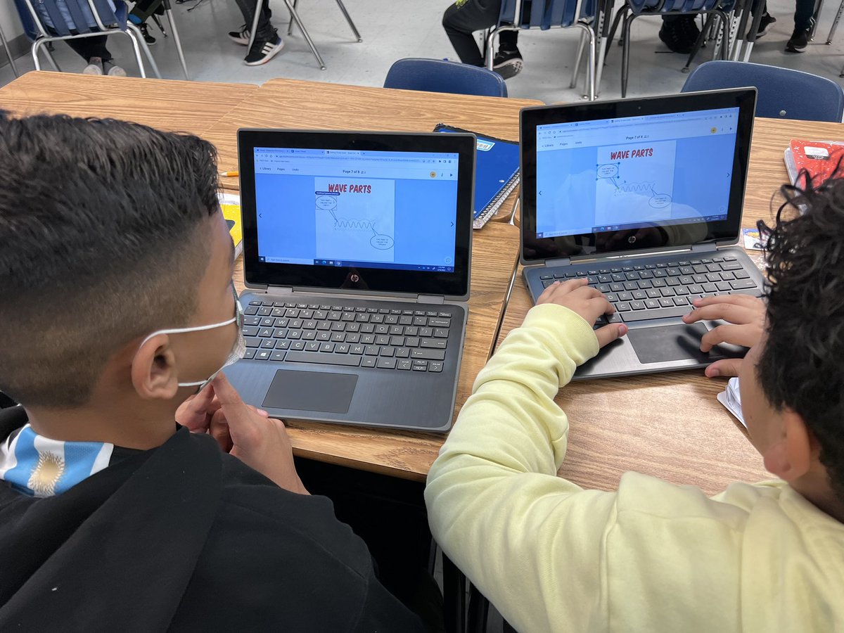 Ms. Choi’s 5th graders are using book creator to show what they know about sound. @enterprisepwcs <a href="/SciencePlum/">Sarah Plumitallo</a> @hrtobx