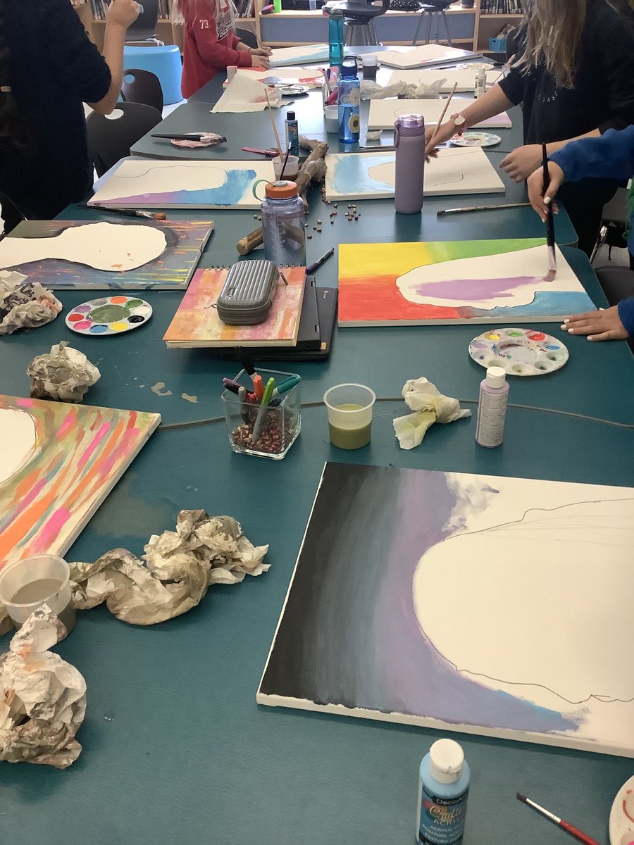 LisaTsumura's tweet photo. As educators we are exploring connections between anti-oppression, expression, creativity, thriving and visual arts with students ⁦@SherwoodPS⁩ ⁦@edu_danielle⁩ ⁦@TL_MrsP⁩ AMAZED by the genius of these students ⁦@equity_DDSB⁩ ⁦@DDSBLibraries⁩ https://t.co/wBESuQvKAq