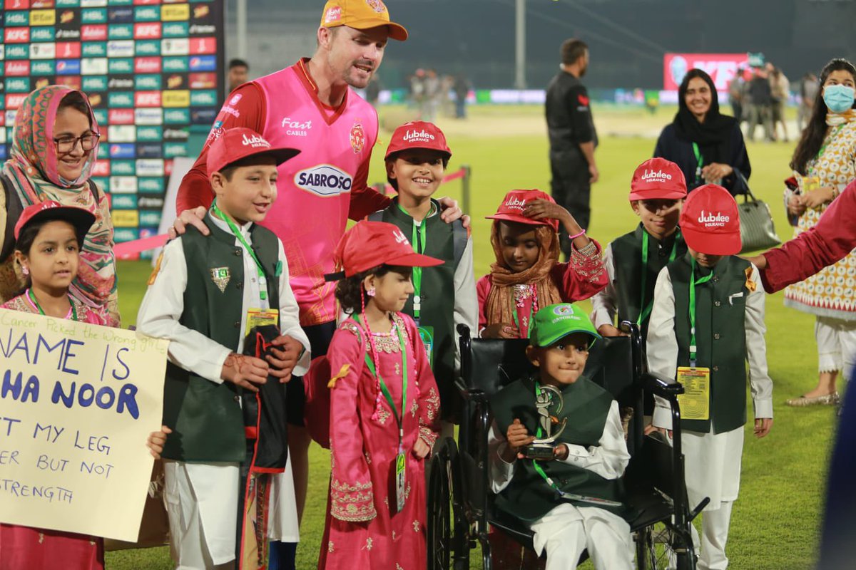 76Shadabkhan's tweet photo. Today’s @isbunited win is dedicated to these amazing heroes. Especially my fav Zainab. The entire team played to win it for them. May Allah make all their wishes come true. https://t.co/ENuMKEnYav